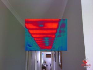 lack of insulation in ceiling